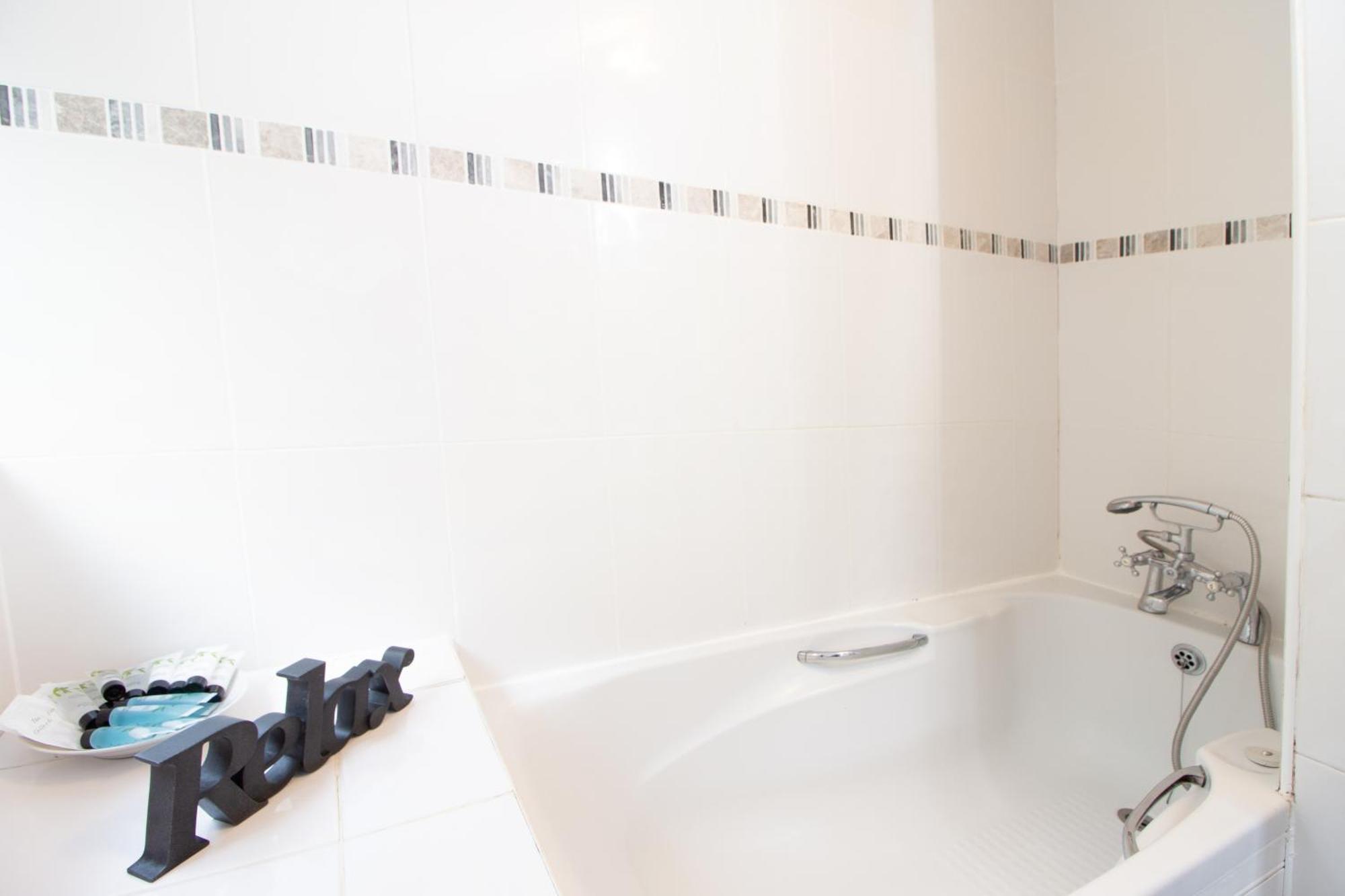 Raleigh Gf - Ground Floor 1 Bed Georgian Flat In The City Centre Free Parking And Wifi Эксетер Экстерьер фото